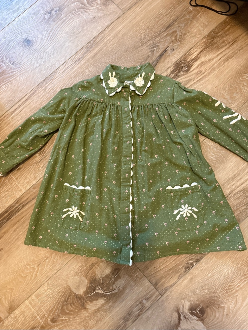 Green Floral-Embroidered Girls' Long-Sleeve Dress
